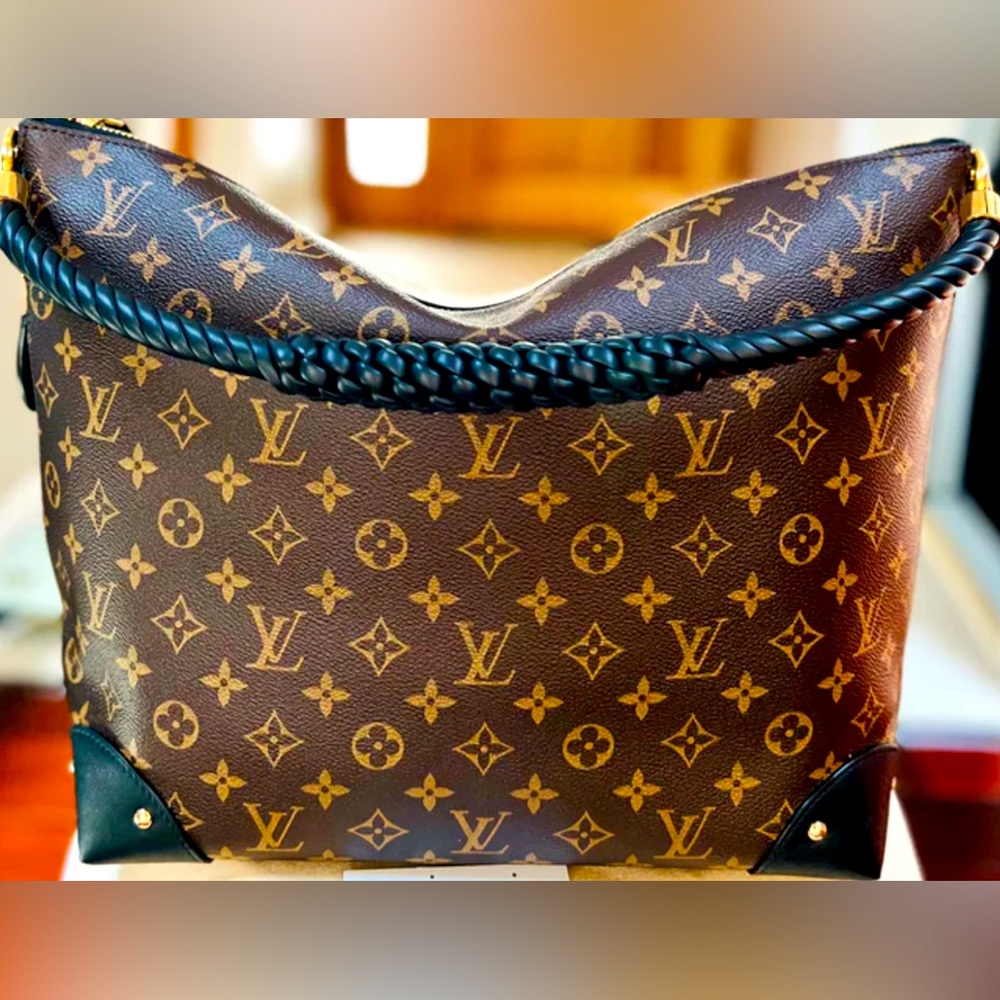 Beautiful luxury inspired bag